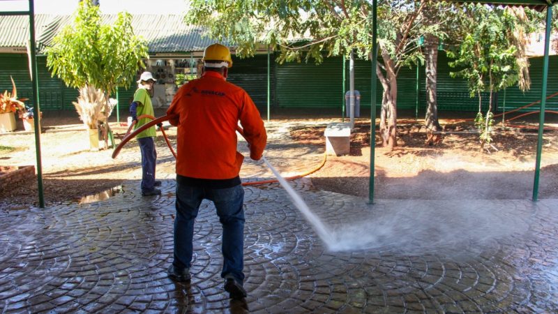 Feira da Torre de TV ganha nova cara com limpeza geral