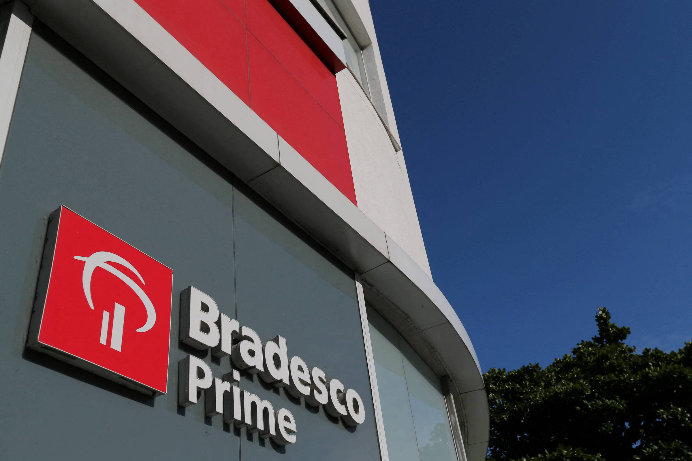 Bradesco: Almap, Artplan, VML e a atual agência, Aldeiah, disputam a conta
