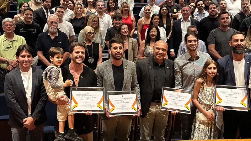 Criadores do Na Praia recebem honraria na Câmara Legislativa do DF