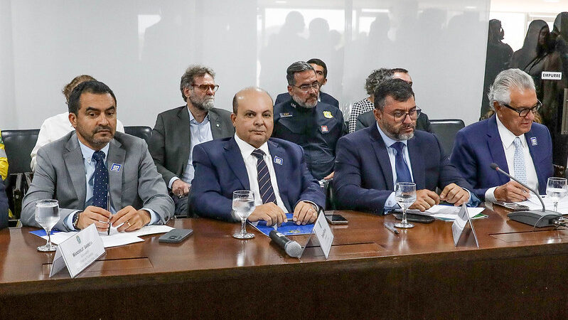 Governadores se unem para combater incêndios florestais e combatem ações criminosas