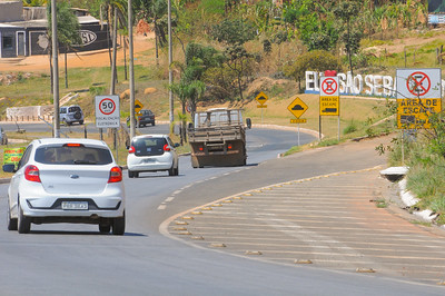 Trânsito de caminhões na DF-463, sentido São Sebastião, é proibido