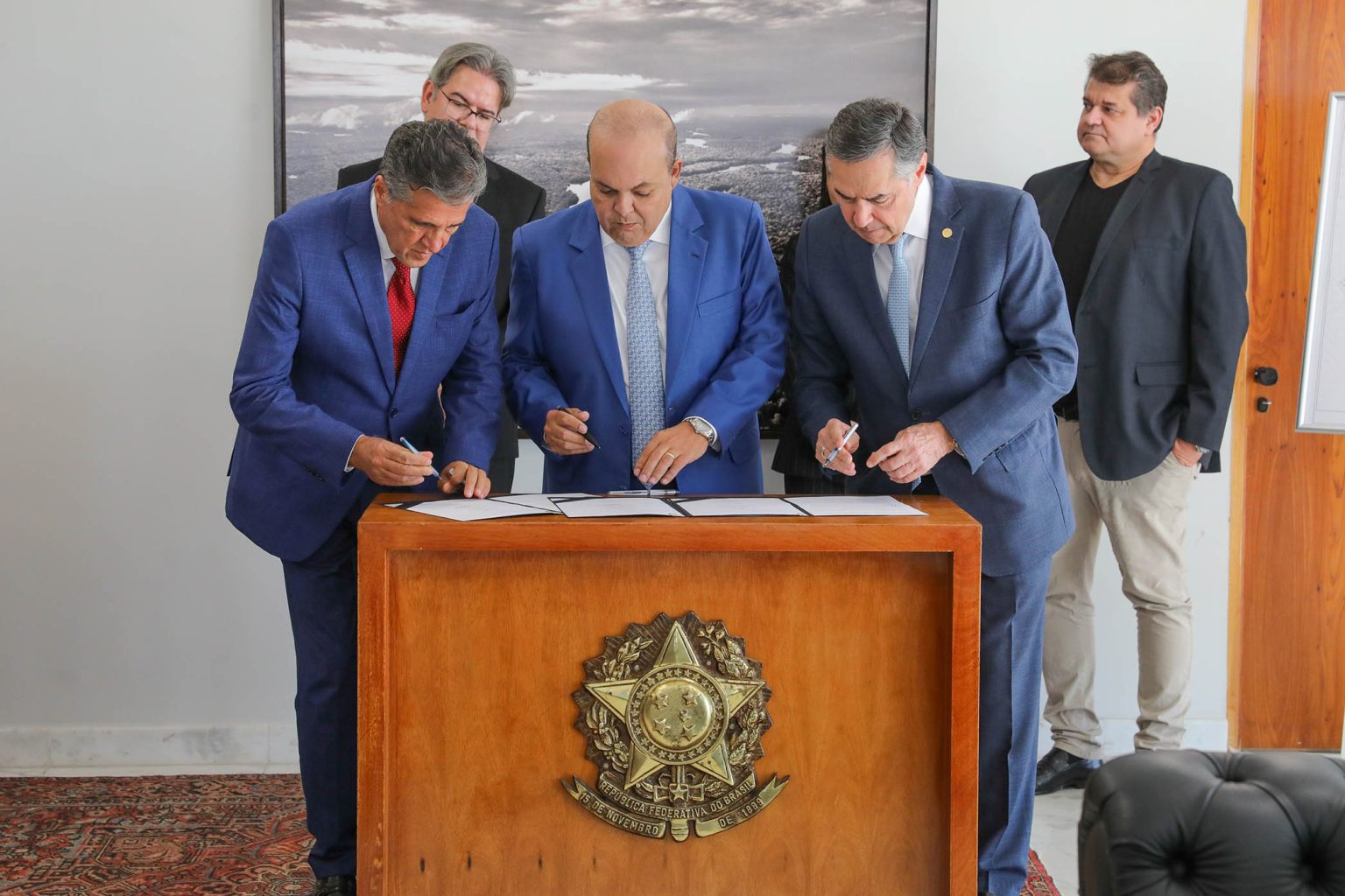 STF e GDF se unem para plantar 5,3 mil mudas e criar bosque no coração de Brasília