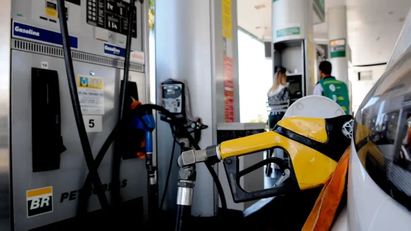 Cade recomenda condenação de postos de combustível do DF por formação de cartel