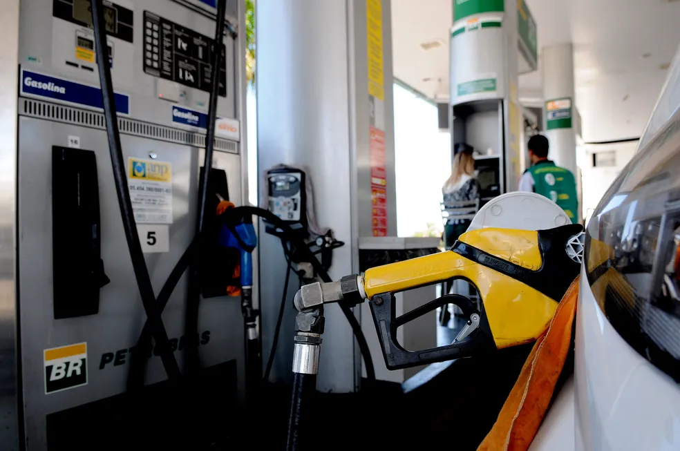 Cade recomenda condenação de postos de combustível do DF por formação de cartel