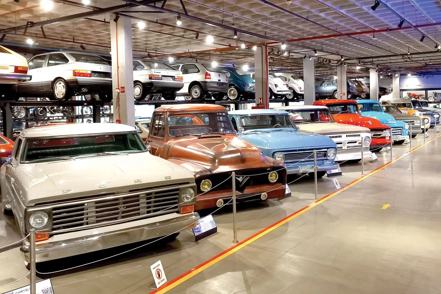 Brasília tem museu do automóvel com mais de 200 relíquias