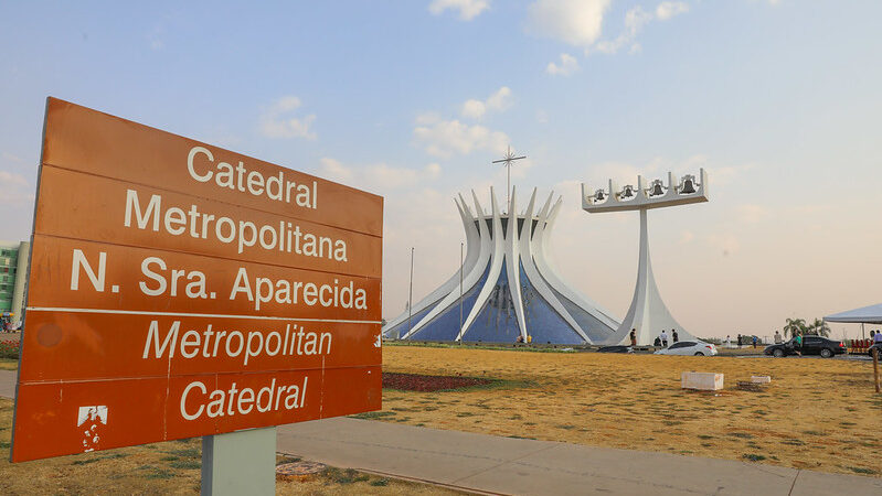 Sinos da Catedral de Brasília voltam a soar após seis anos de silêncio