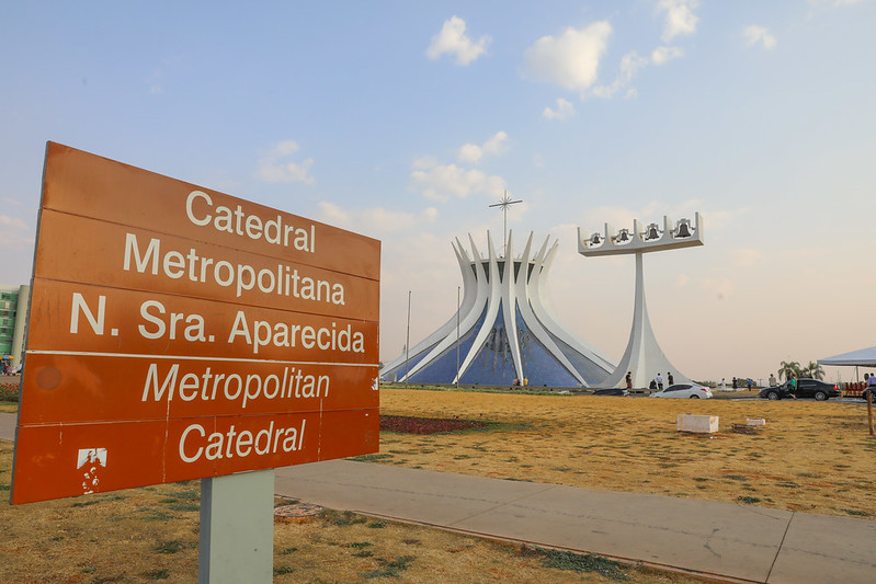 Sinos da Catedral de Brasília voltam a soar após seis anos de silêncio