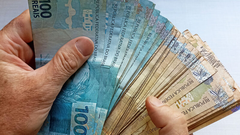 Prazo para sacar dinheiro esquecido termina amanhã (16)