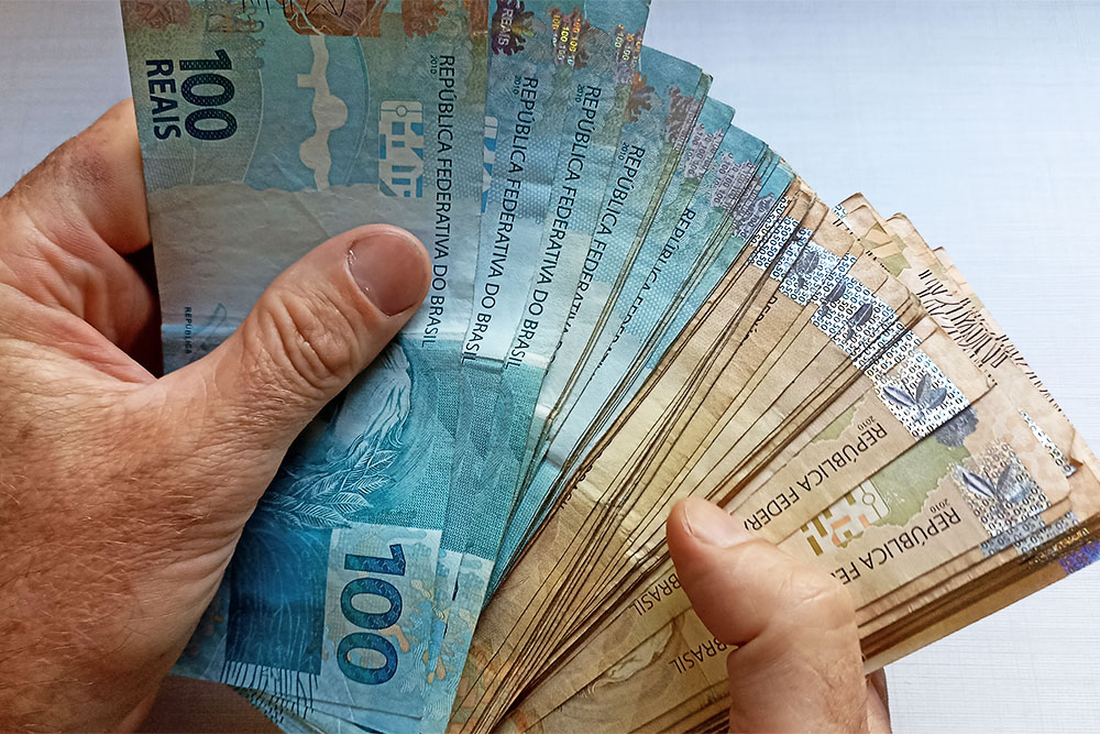 Prazo para sacar dinheiro esquecido termina amanhã (16)
