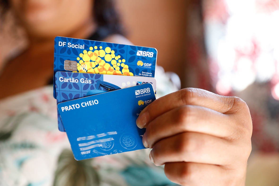 GDF libera R$ 42 milhões para programas sociais e beneficia mais de 240 mil famílias