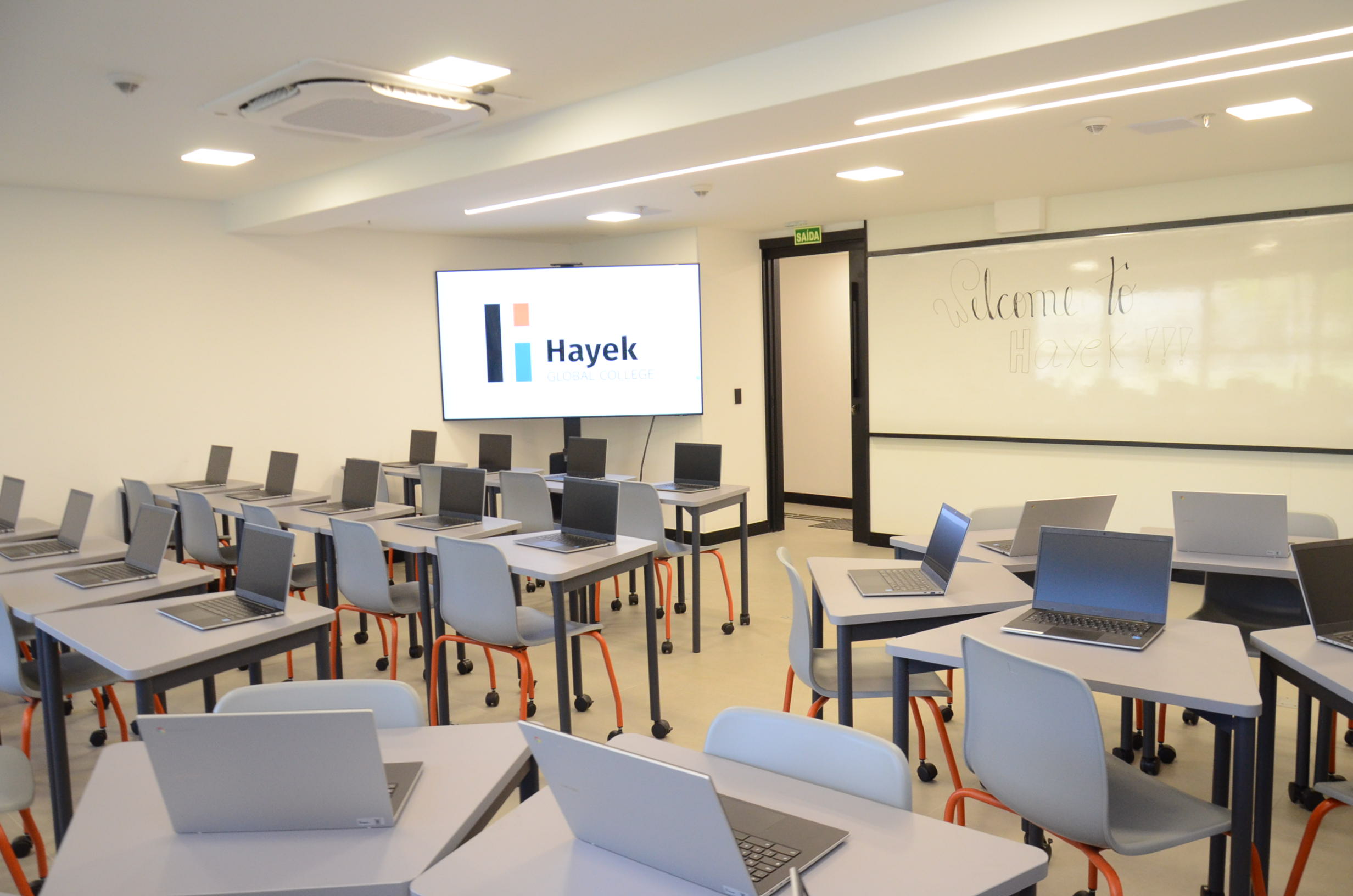 Hayek Global College oferece bolsa de 95% para futuros empreendedores