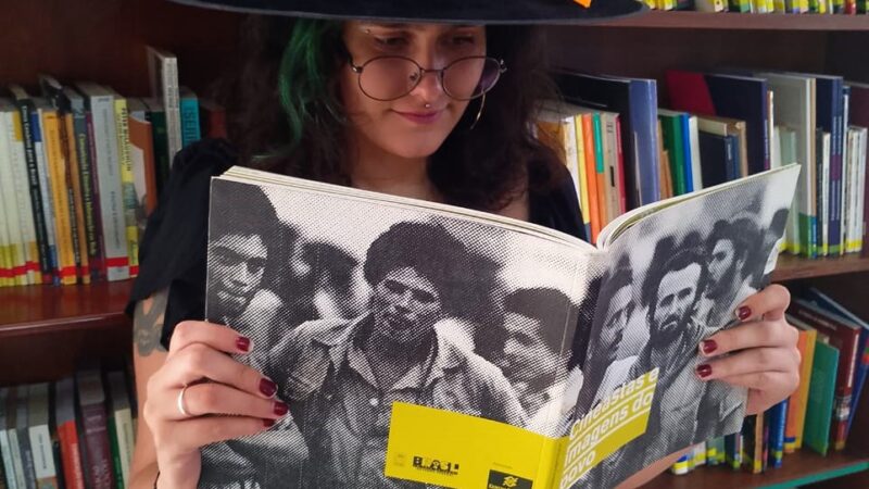 FAC/UnB troca doces por livros no Halloween e incentiva a leitura