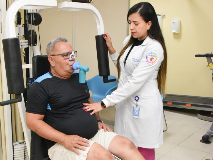 Serviço de fisioterapia do HBDF atende mais de 1,8 mil pessoas por mês
