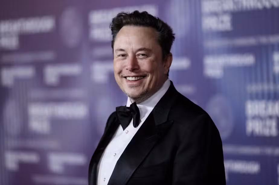 Elon Musk a um passo de ser o primeiro trilionário do mundo: entenda como