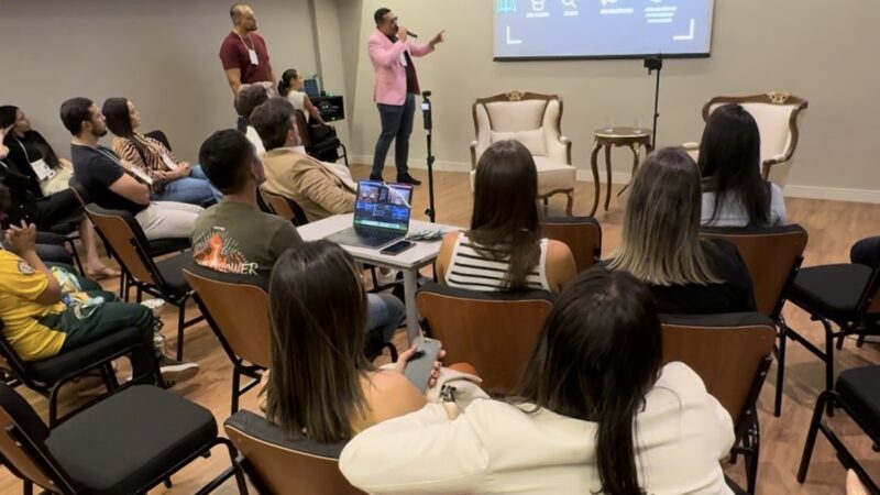 Evento celebra o Outubro Rosa e inspira mulheres empreendedoras
