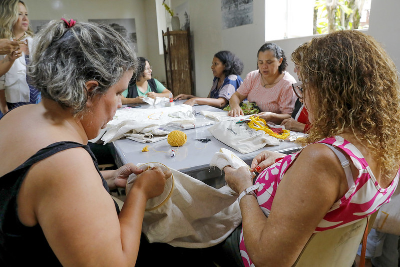 Bordando Brasília: projeto transforma paixão em arte e empreendedorismo