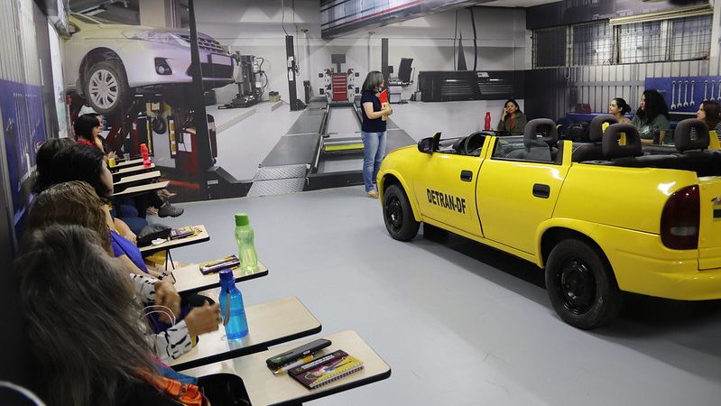 Detran-DF capacita 7 mil condutores e oferece cursos gratuitos