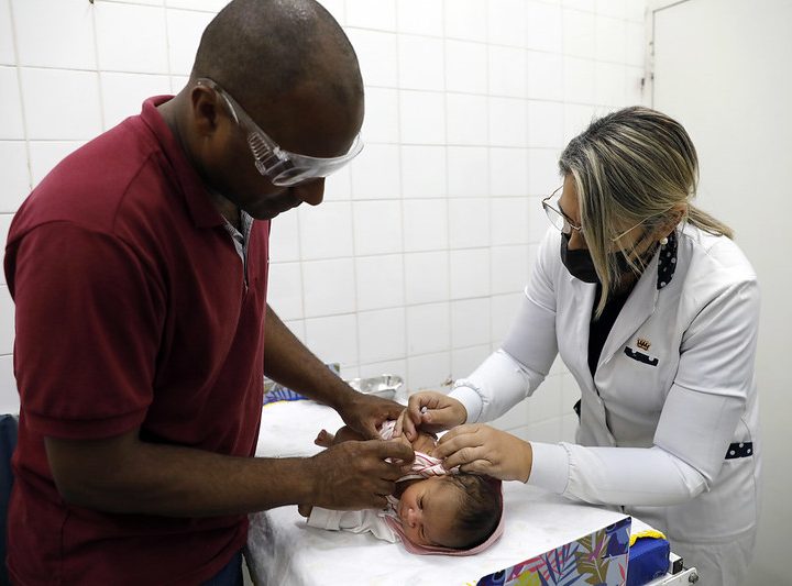 DF celebra recorde em cobertura vacinal e lidera ranking nacional