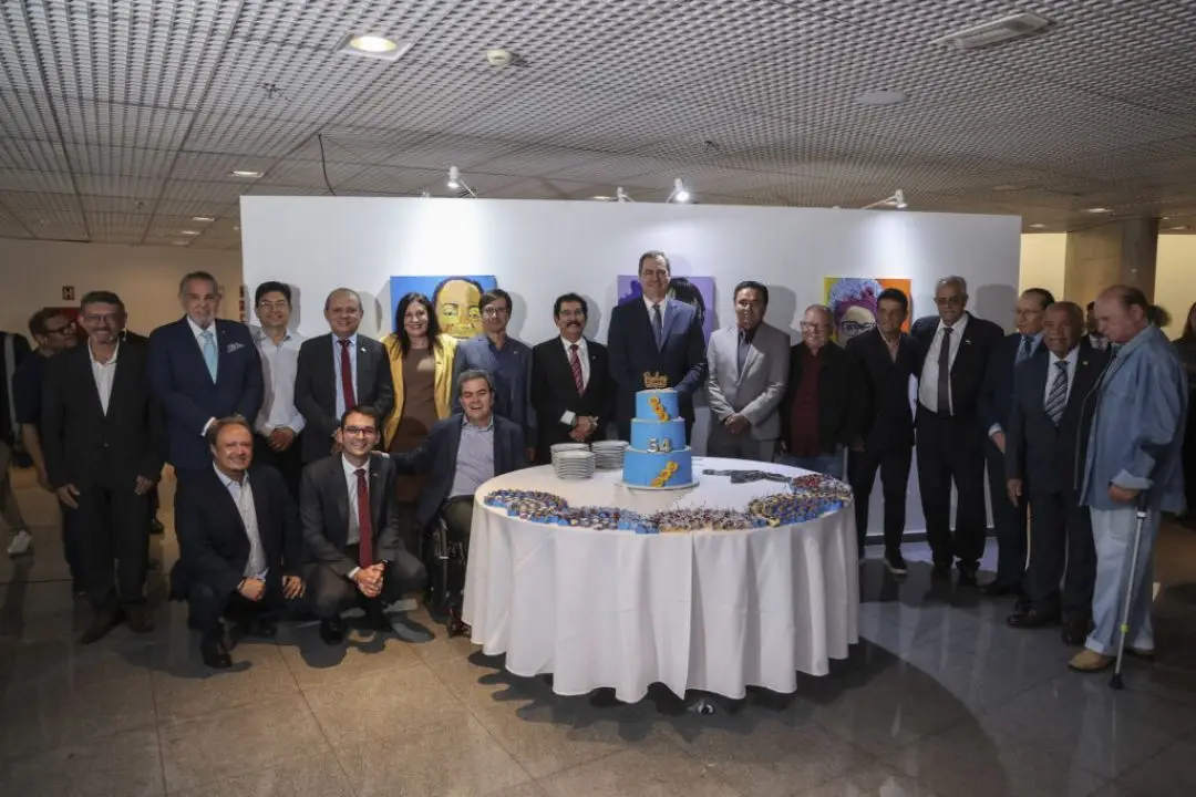 Fecomércio-DF celebra 54 anos com homenagem na CLDF