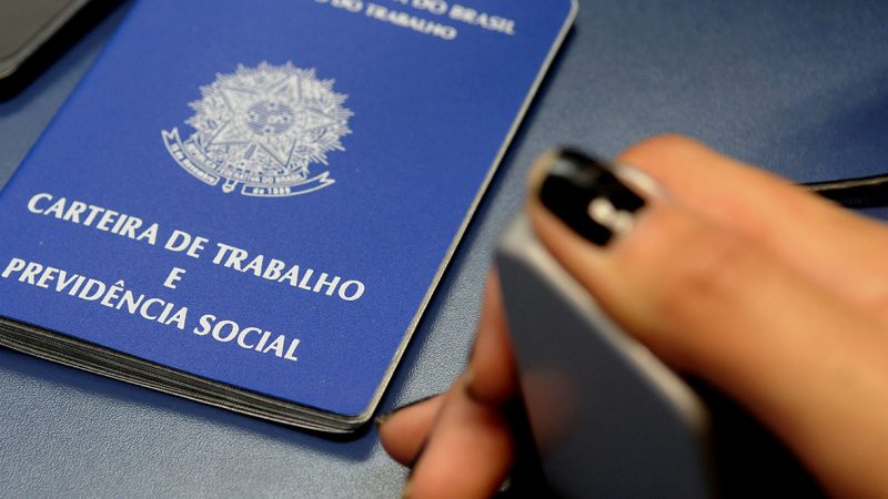 DF oferece 798 vagas de emprego com salários de até R$ 2.800