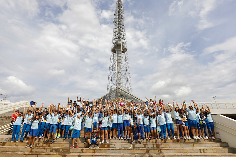 Alunos do DF descobrem a história do país por meio do turismo cívico