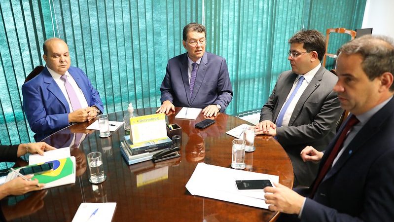 Governadores pressionam por mudanças na Reforma Tributária