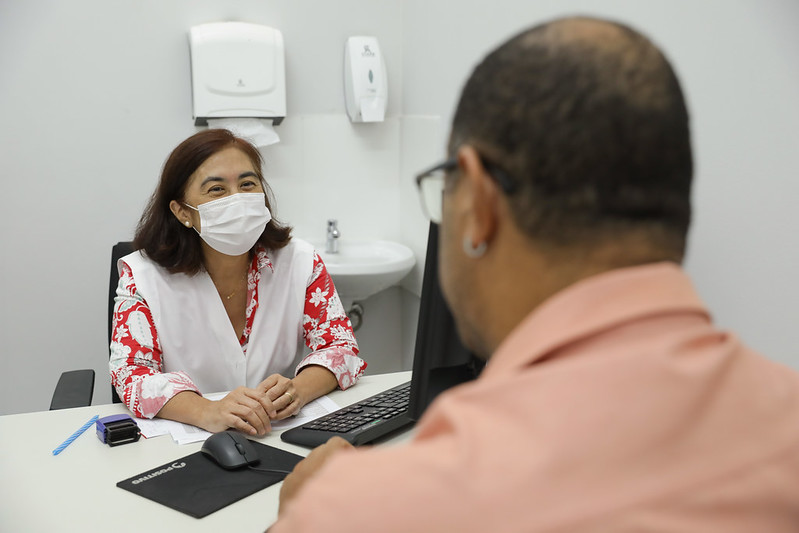 Referência em tratamento e acolhimento para pessoas com HIV no DF