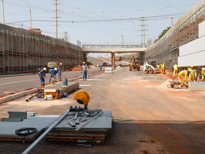 GDF investe R$ 4,5 bilhões em obras e transforma a capital