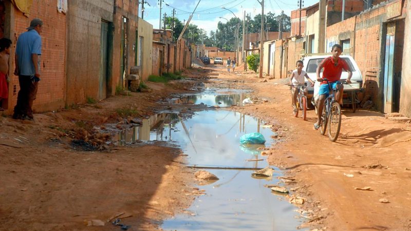 Brasil: um paradoxo entre tecnologia e saneamento básico