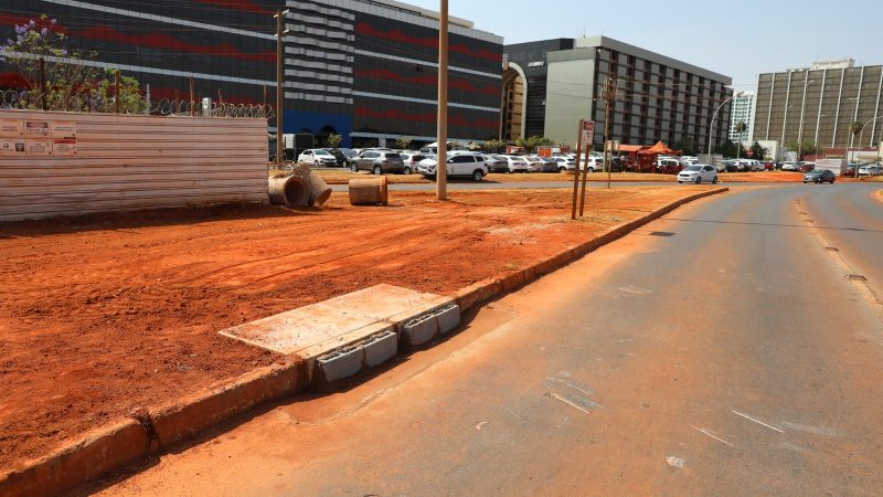 Brasília ganha mais de 200 novas bocas de lobo para combater alagamentos