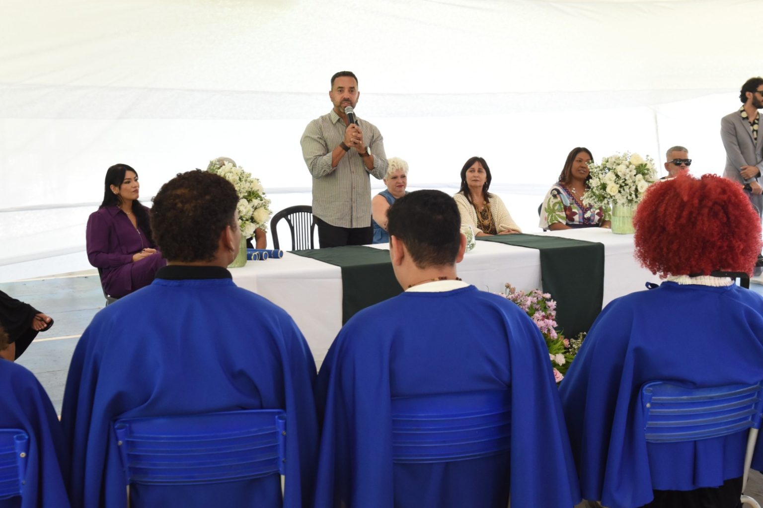 Escola do Parque da Cidade celebra a superação de 21 jovens formados