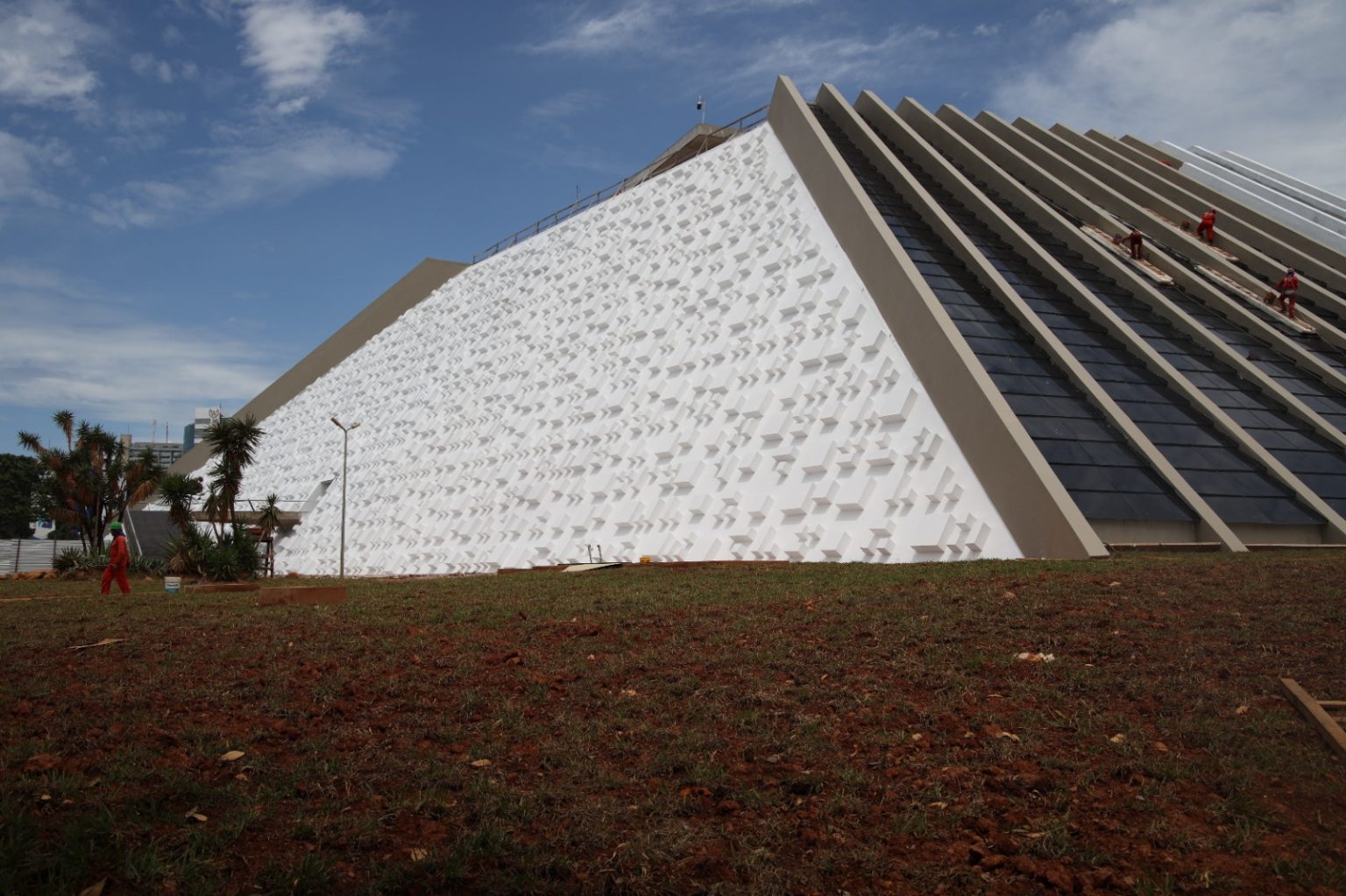 Novacap investe R$ 4 bilhões em obras e transforma a cara do DF em 2024