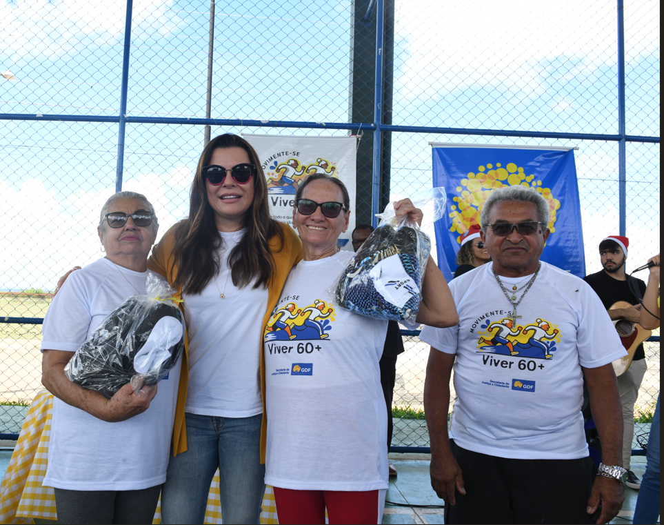 Campanha “Uma Pegada de Solidariedade” leva tênis e roupas esportivas para atletas