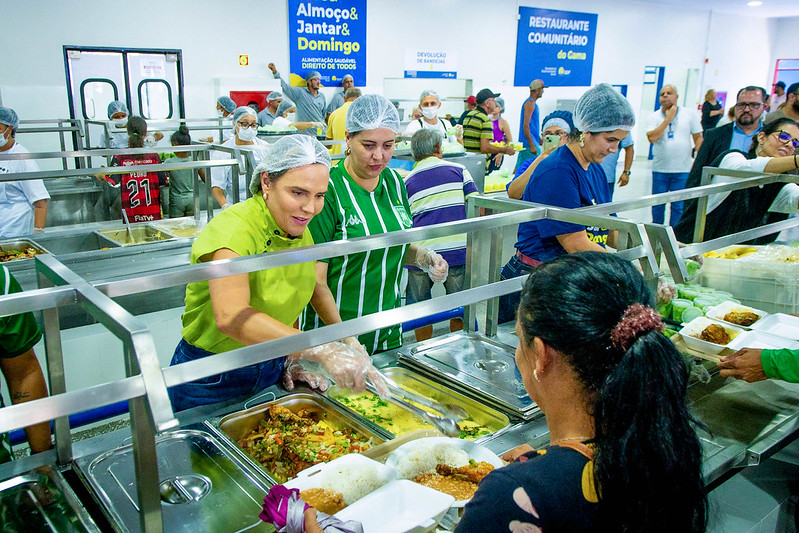 Restaurante Comunitário do Gama é reaberto após reforma