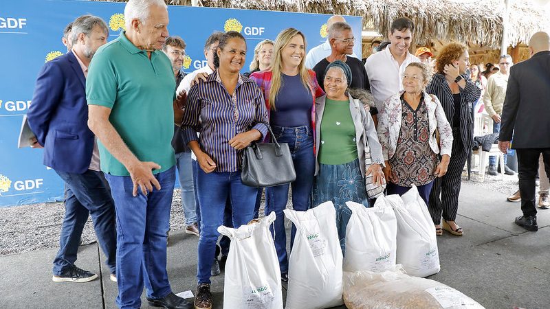 GDF fortalece agricultura familiar com distribuição de kits de sementes