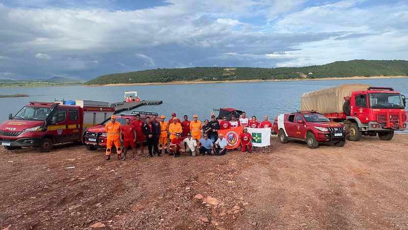 Bombeiros do DF concluem com sucesso missão de resgate em Minas Gerais