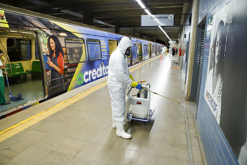 Metrô do DF intensifica combate à dengue com borrifação em estações