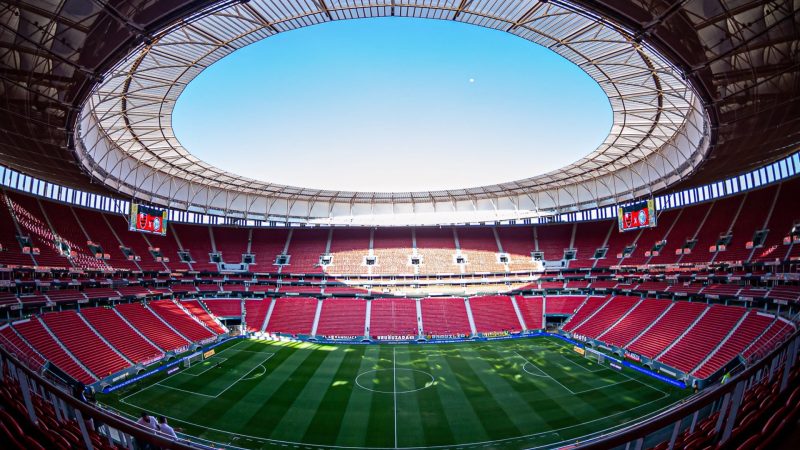 Brasil e Colômbia se enfrentam no Mané Garrincha pelas Eliminatórias