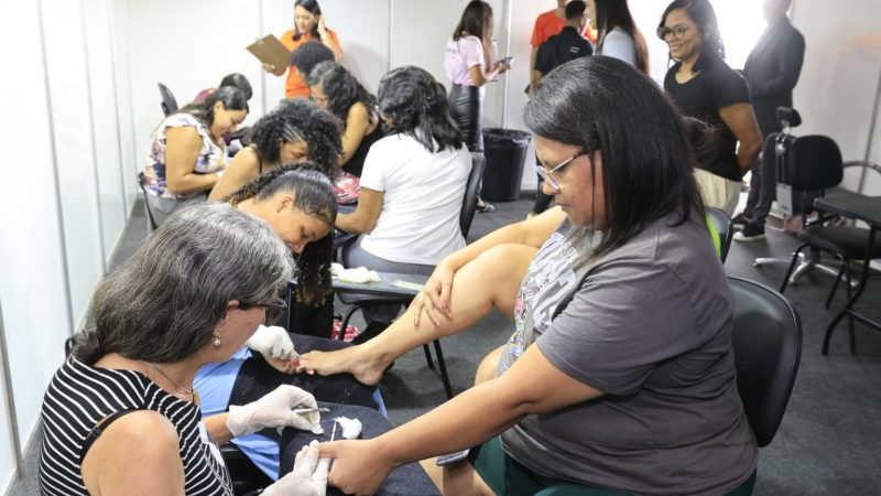 Projeto Mulheres do Amanhã promove educação, capacitação e conscientização