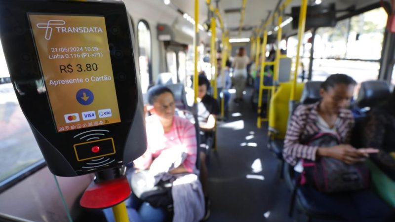 Tarifa de ônibus do DF congelada até 2026