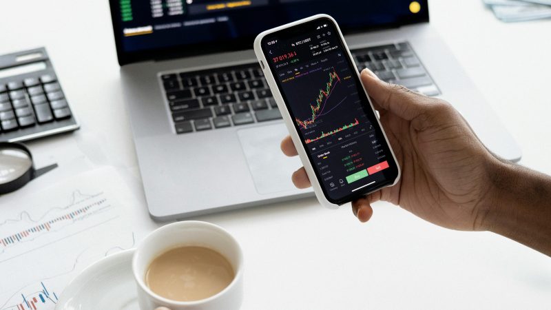 Como fazer seu dinheiro trabalhar por você em 2025