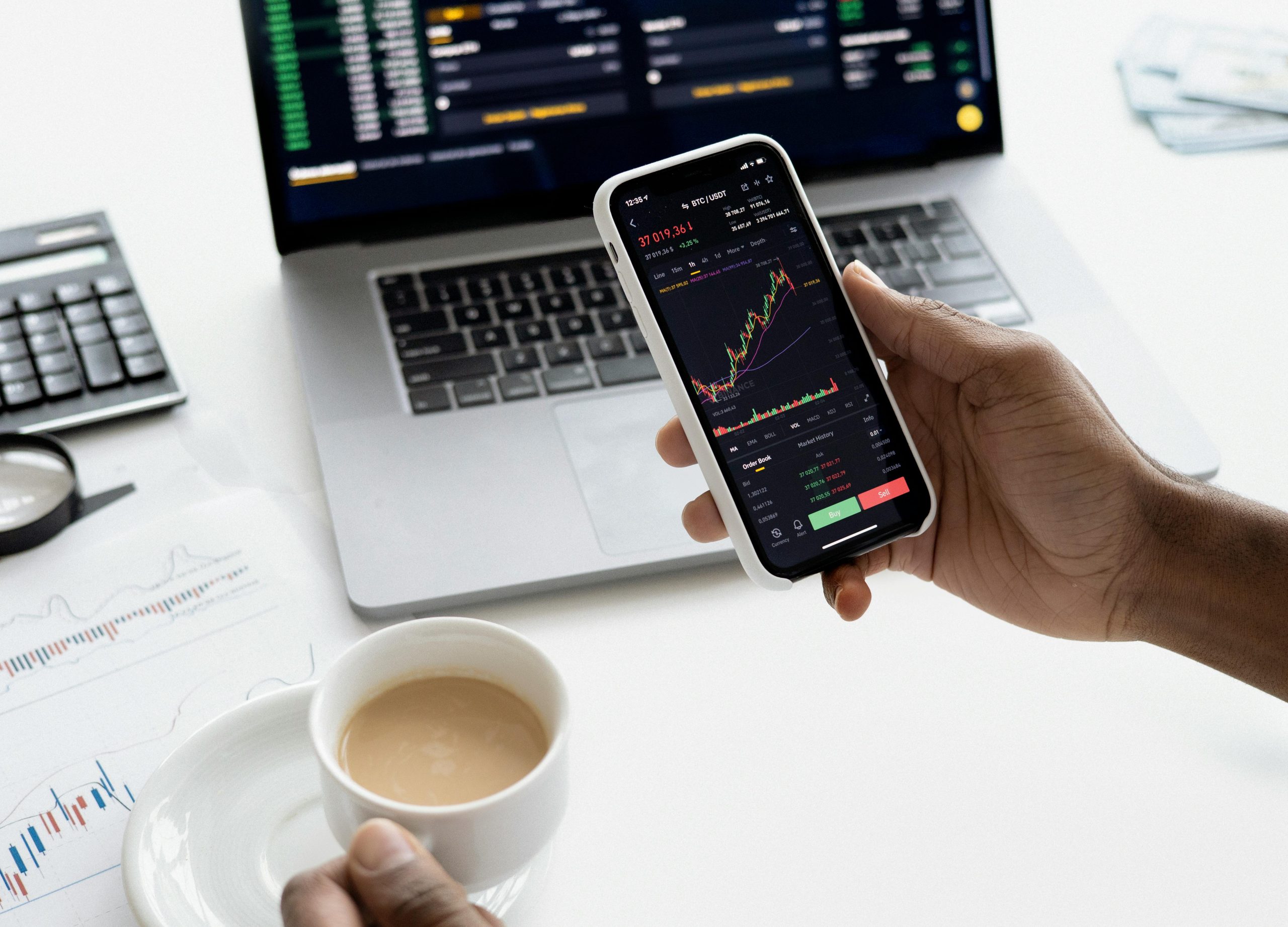 Como fazer seu dinheiro trabalhar por você em 2025
