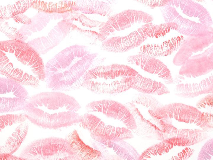 Dicas para evitar a doença do beijo e outros problemas bucais