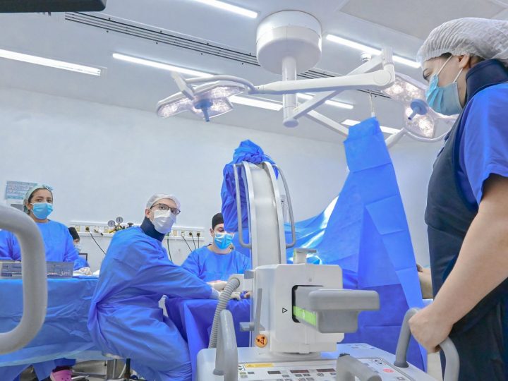 IgesDF abre seleção para médicos com salários de até R$ 15 Mil