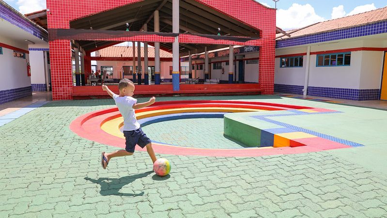 Investimento de R$ 34 milhões garante educação de qualidade e segurança alimentar