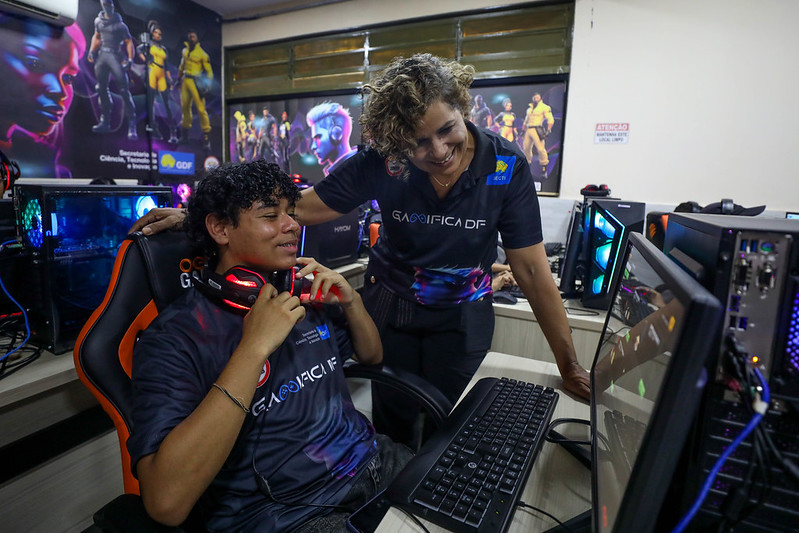 Cursos gratuitos de games em escolas públicas do DF
