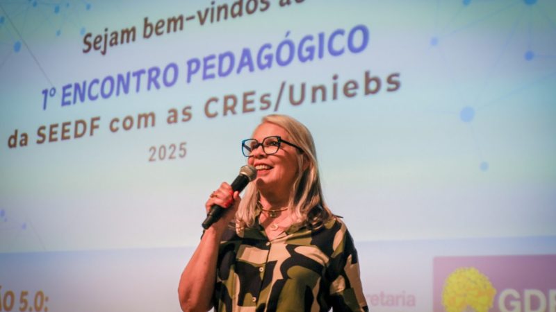 Palestra inspira professores a abraçar a tecnologia no ensino