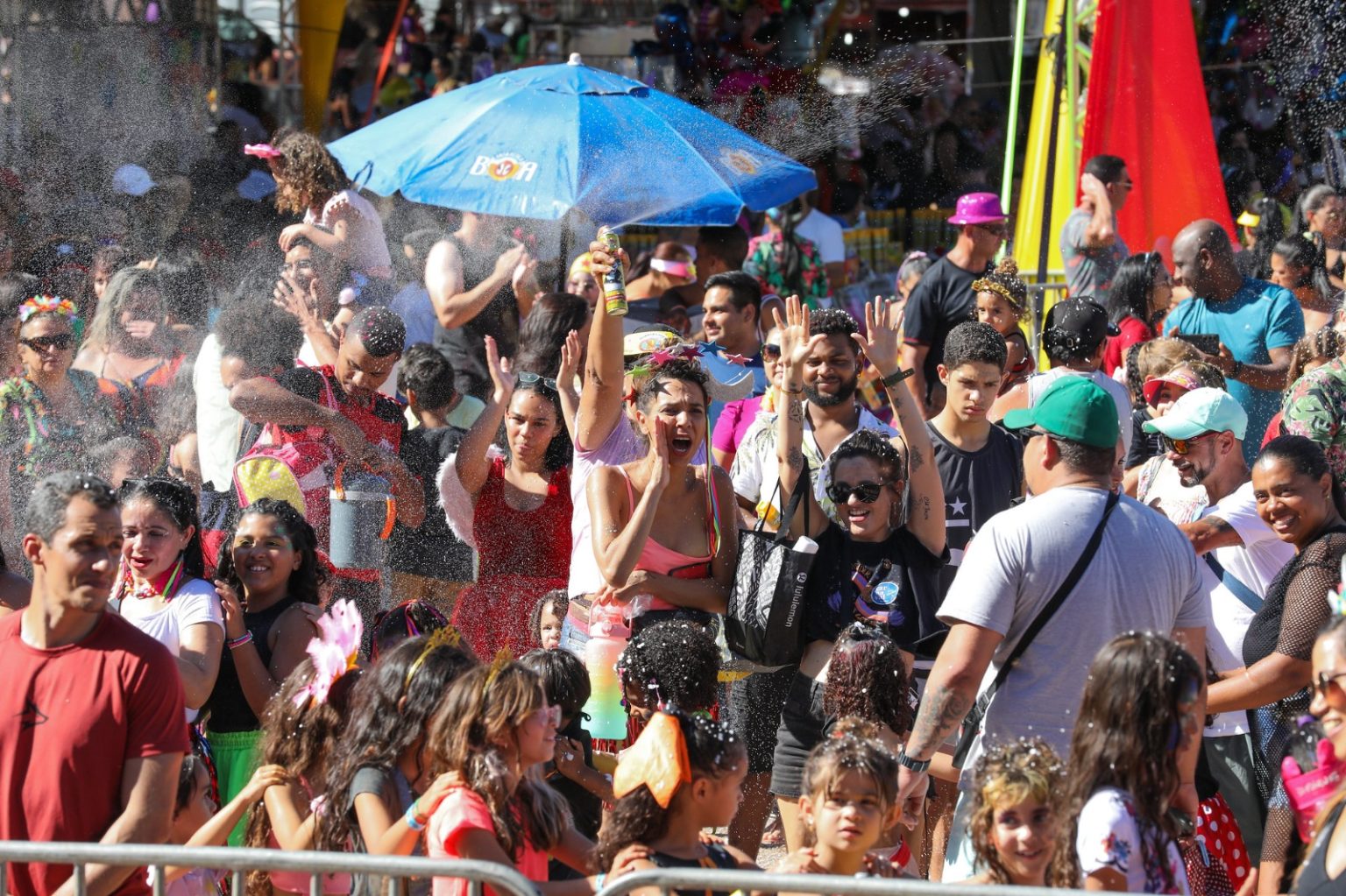 Pré-Carnaval agita Brasília com diversidade e inclusão