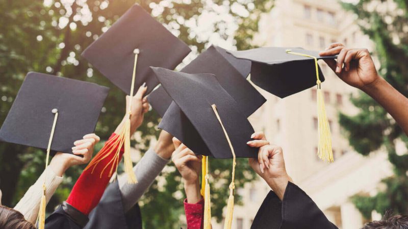Bolsas de estudo para servidores da Educação: uma oportunidade para crescer!