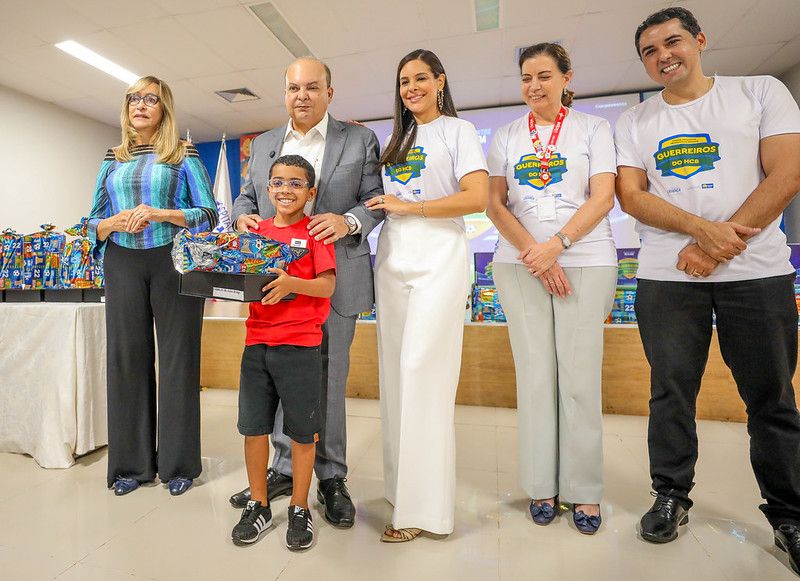 “Essa seleção do Hospital da Criança de Brasília que foi apresentada é uma seleção de vitoriosos, e nada mais gratificante do que ver a nossa Seleção Brasileira, os nossos jogadores de futebol, entrando com esses vencedores na área da saúde”Mayara Noronha Rocha, primeira-dama do DF